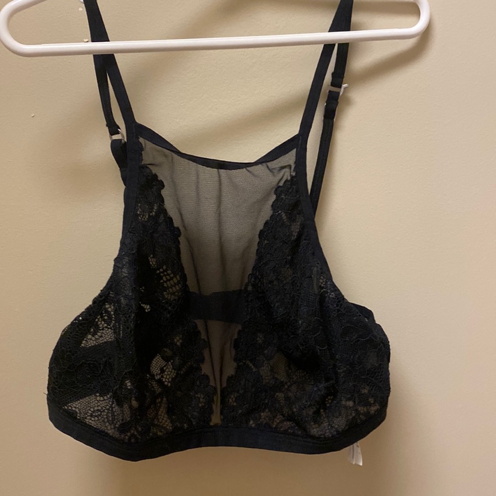 Black Halter Bra-let